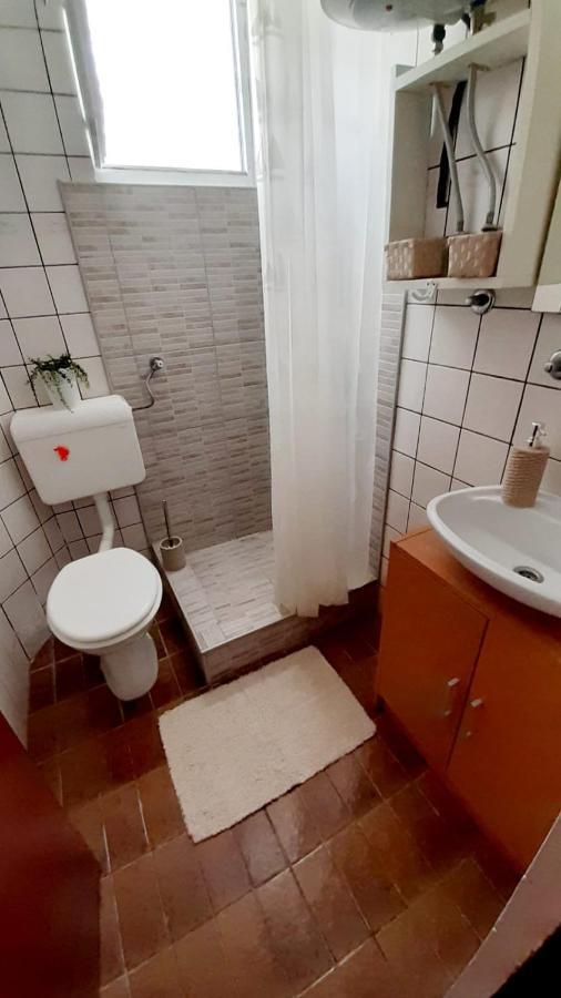 Apartman Ivan Vir Eksteriør bilde