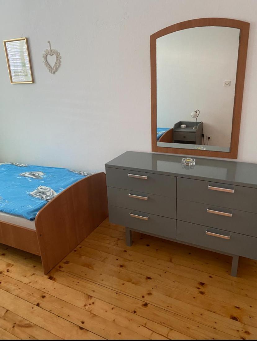 Apartman Ivan Vir Eksteriør bilde